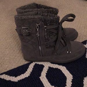 NWOT grey booties